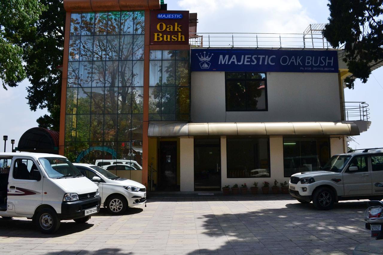 Oyo 19024 Majestic Oak Bush Hotel Mussoorie Bagian luar foto