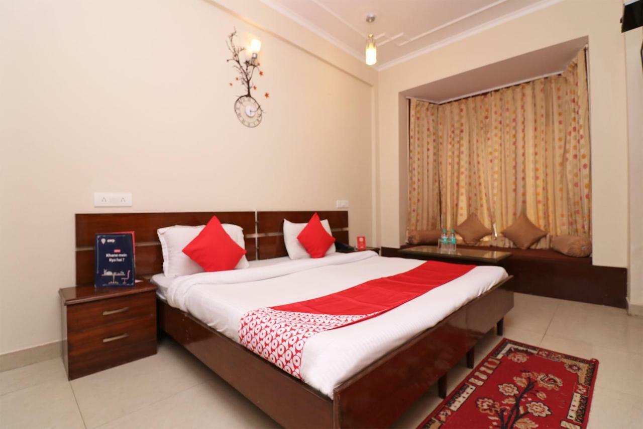 Oyo 19024 Majestic Oak Bush Hotel Mussoorie Bagian luar foto