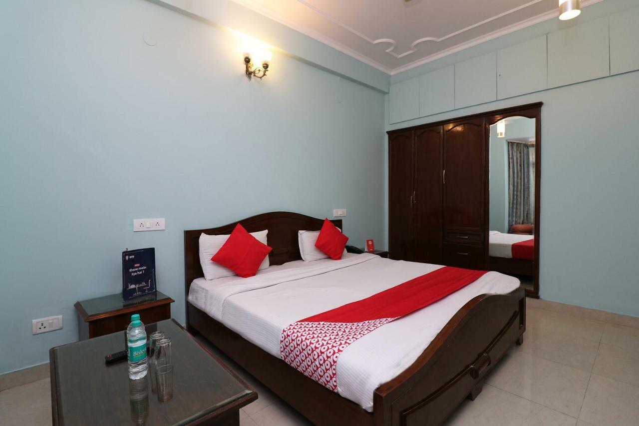 Oyo 19024 Majestic Oak Bush Hotel Mussoorie Bagian luar foto