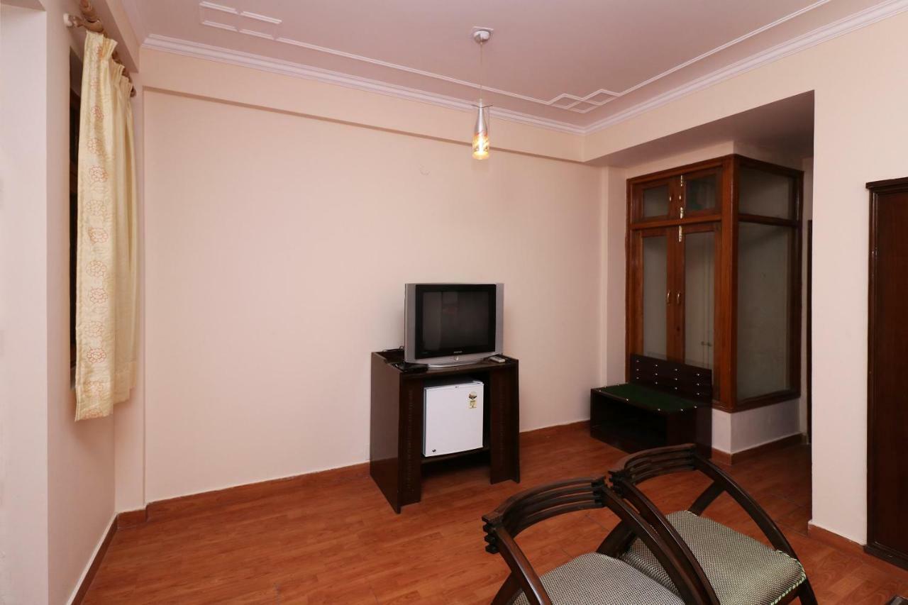 Oyo 19024 Majestic Oak Bush Hotel Mussoorie Bagian luar foto