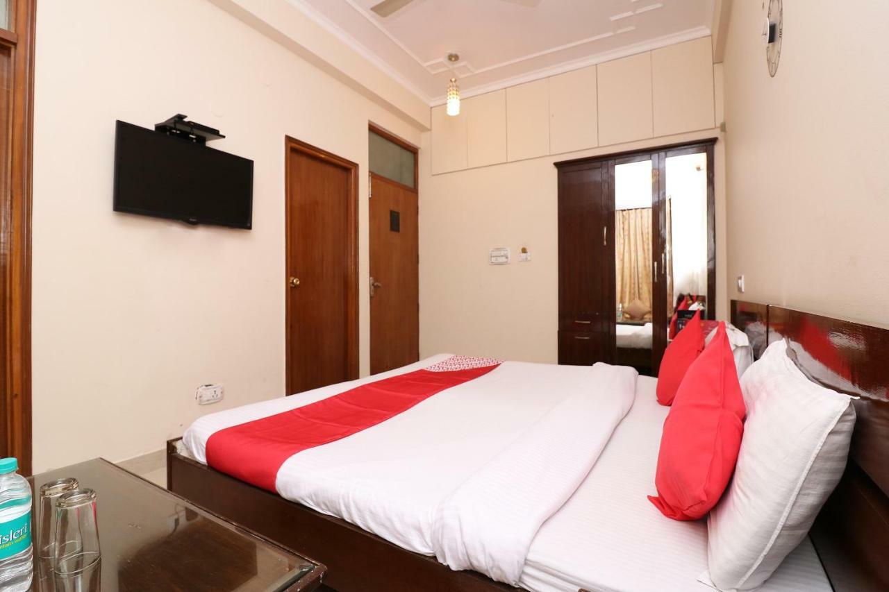 Oyo 19024 Majestic Oak Bush Hotel Mussoorie Bagian luar foto