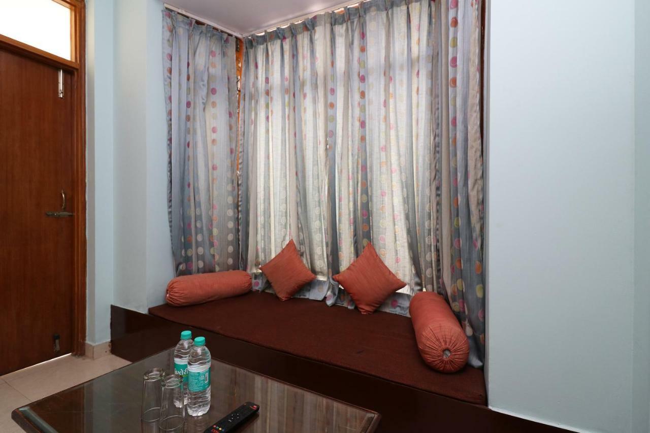 Oyo 19024 Majestic Oak Bush Hotel Mussoorie Bagian luar foto